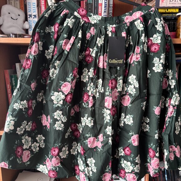 Collectif Dresses & Skirts - NWT Collectif Size UK 12/ US 8 Swing Skirt Green with Floral Pattern